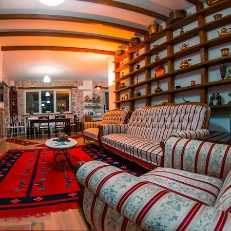 Vintage House In Casa vacanze Široka